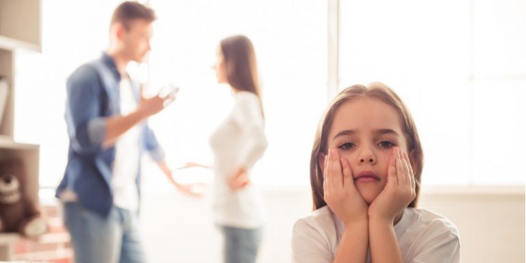طلاق و چاقی کودکان: تحقیقات نشان داده اند طلاق منجر به چاقی در کودکان می‌شود